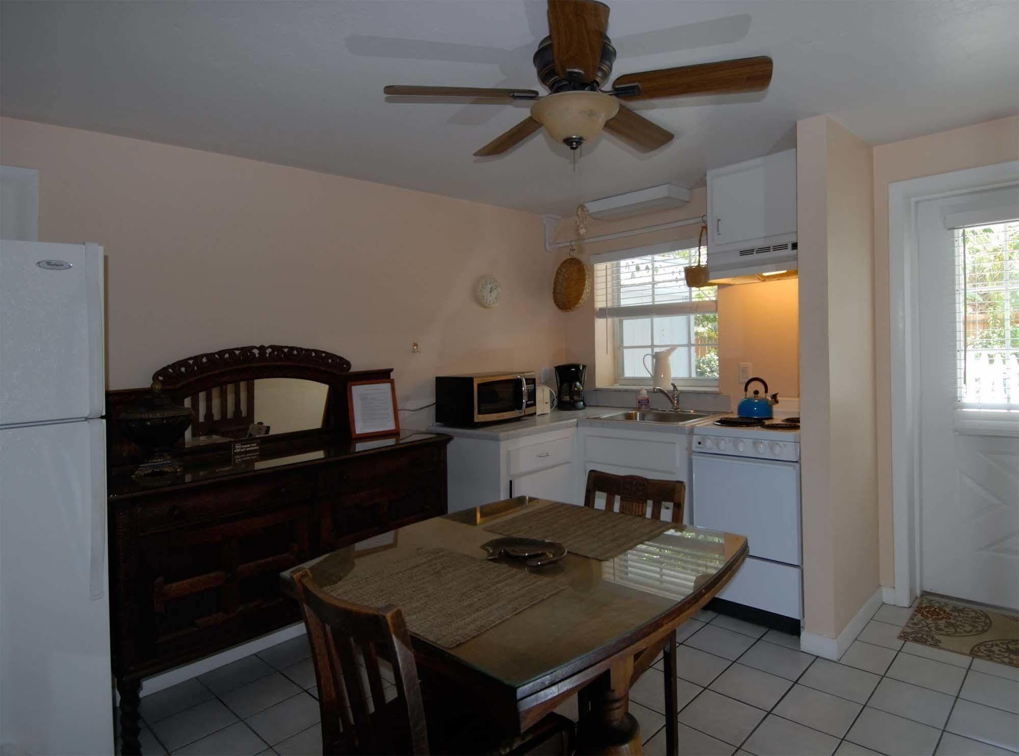 Seahorse Cottages - Adults Only Sanibel Bagian luar foto